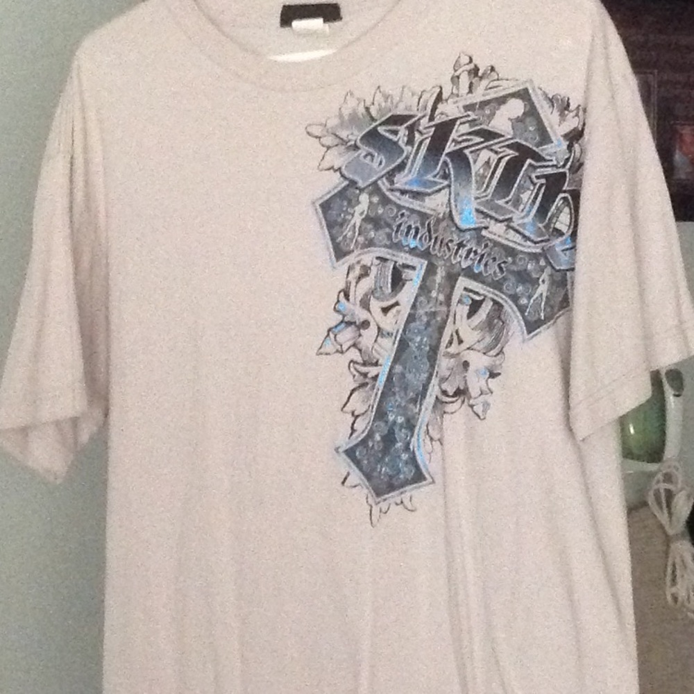 Skin industries tee